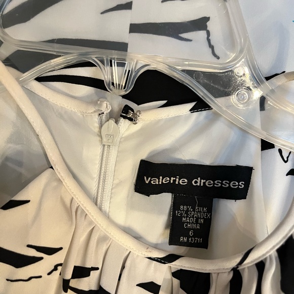 NWT Valerie Stevens Silk & Spandex Spaghetti Strap Dress - sz 6 - Picture 6 of 6